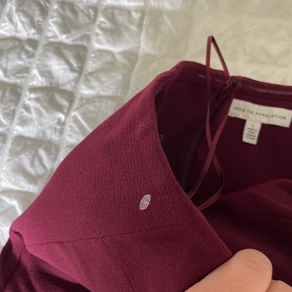 Dress the Poplulation burgundy Kai ruffle open slit maxi dress - Picture 9 of 12